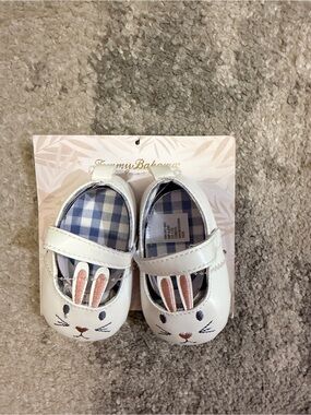 Tommy Bahama White Bunny Mary Jane Baby Shoes with Blue Gingham Lining